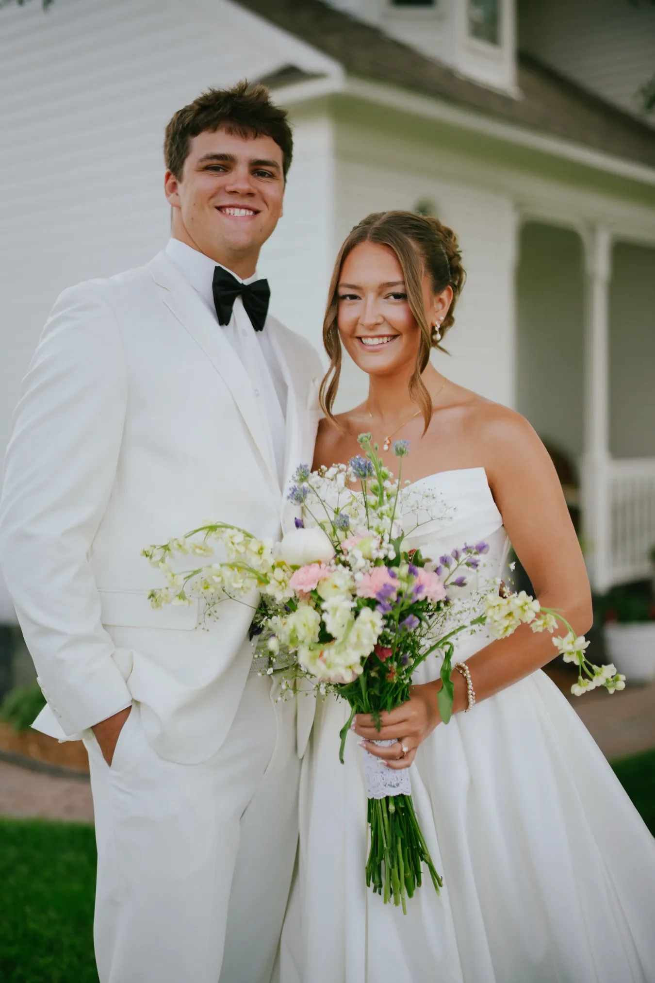Amy & Teddy wedding at Family farm