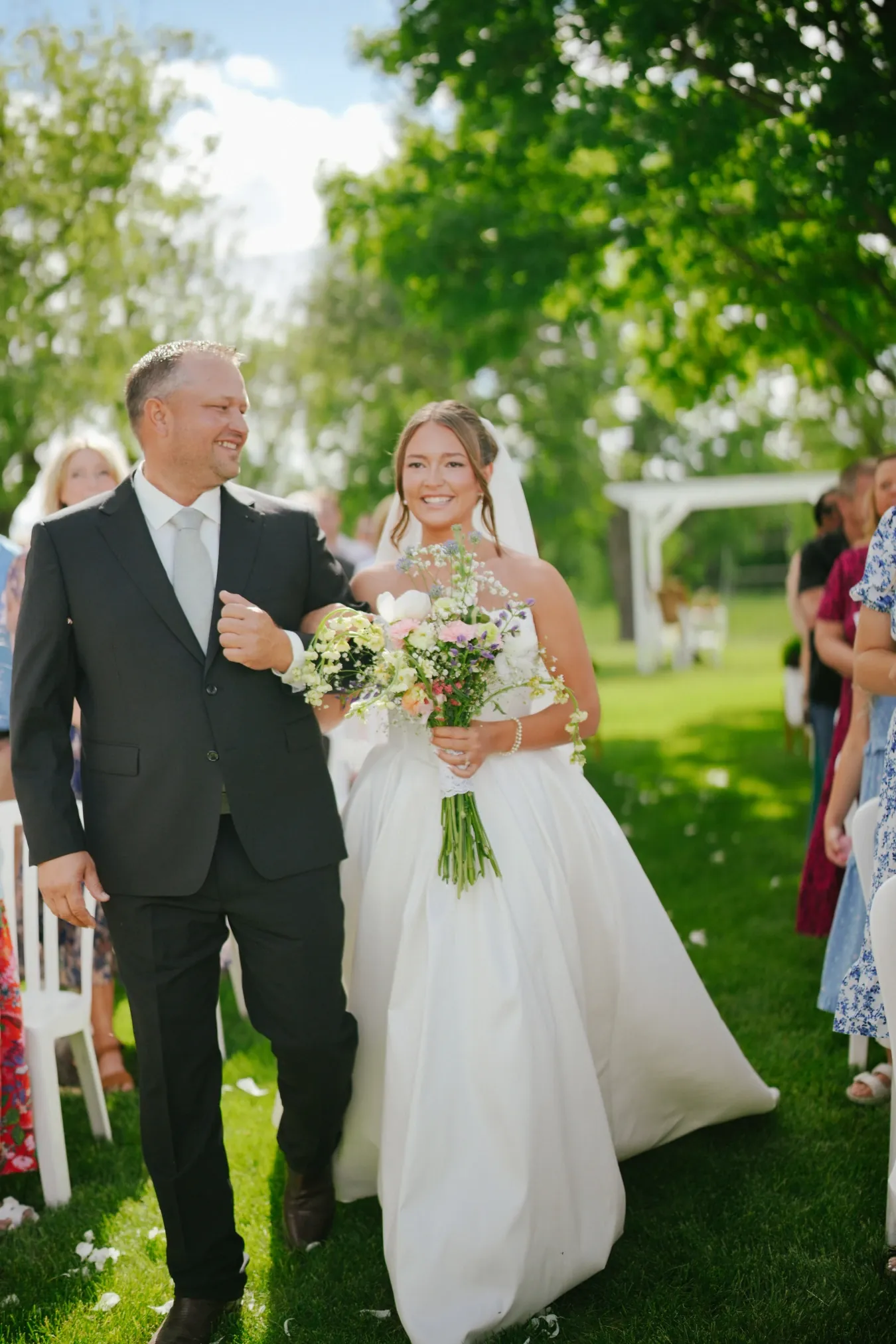 Amy & Teddy wedding at Family farm