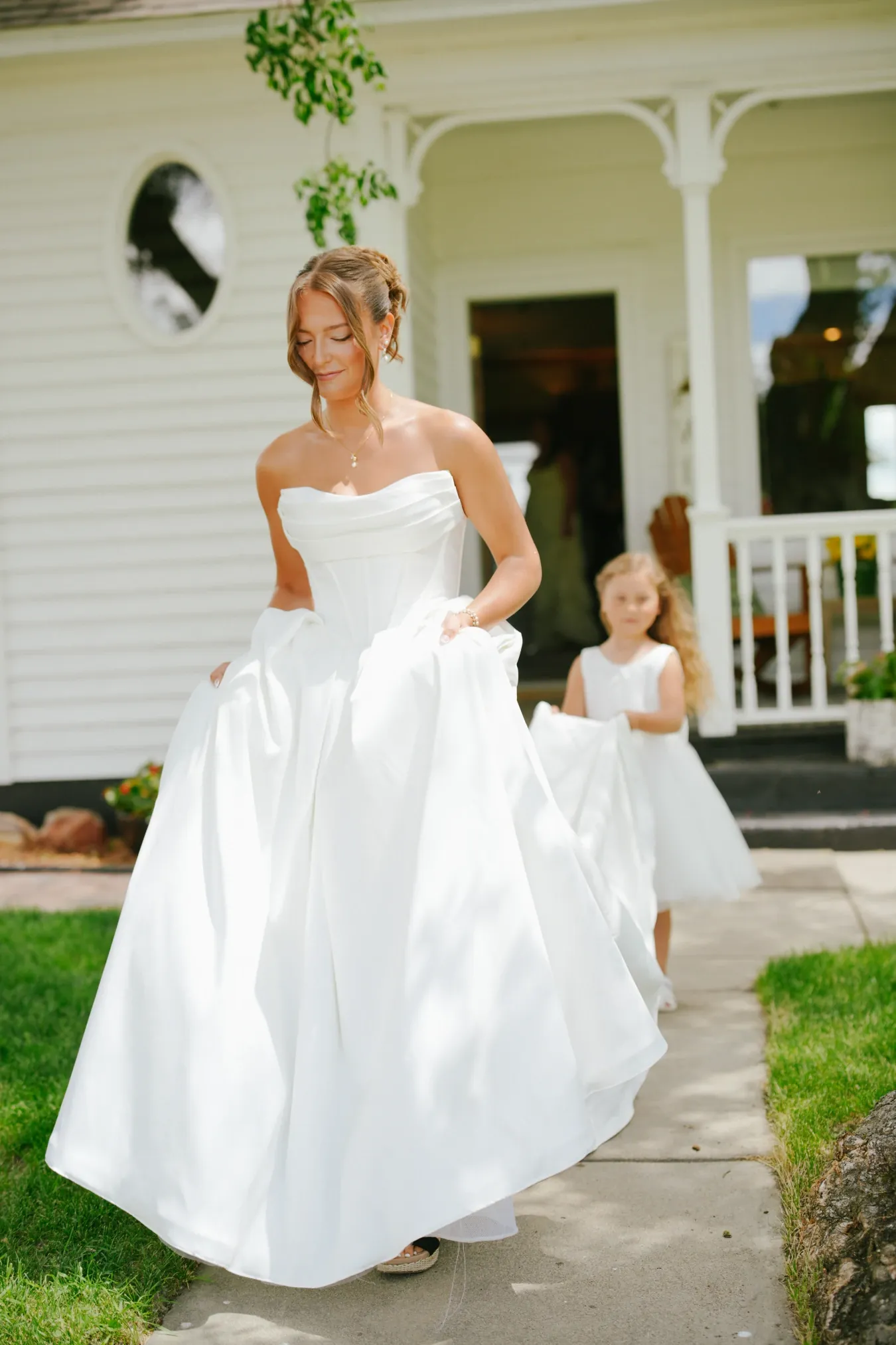 Amy & Teddy wedding at Family farm